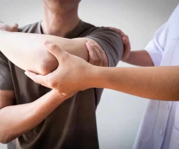 Common Signs You Might Have a Rotator Cuff Problem